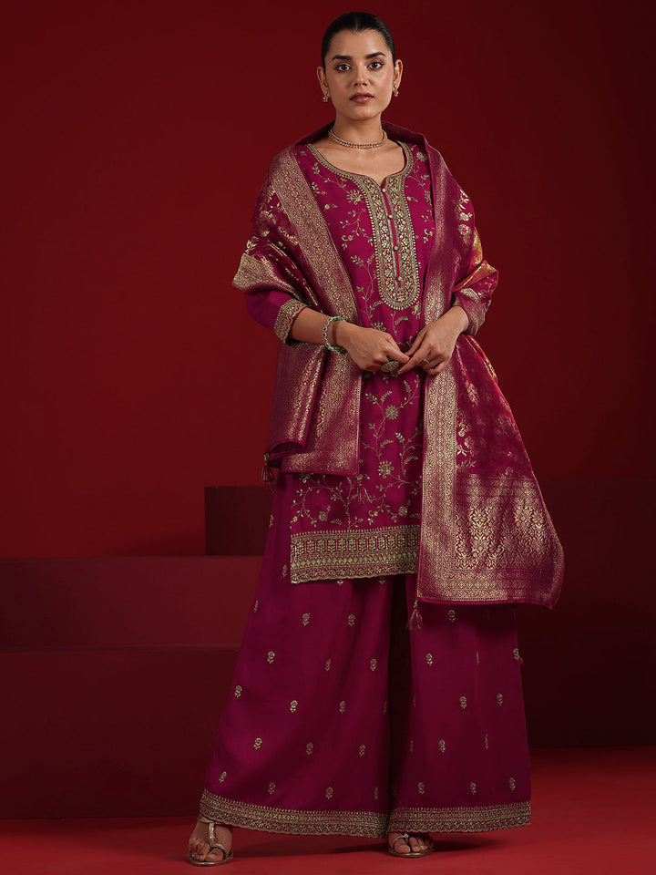 Pink Embroidered Silk Blend Straight Suit Set With Dupatta