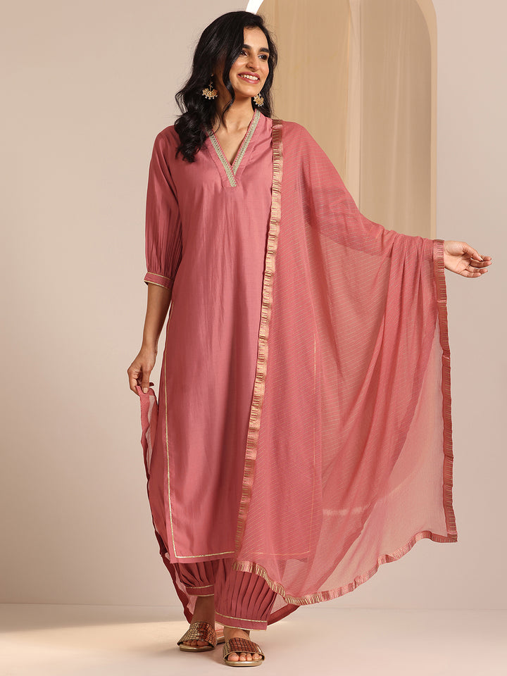 Peach Solid Silk Blend Straight Suit Set With Dupatta