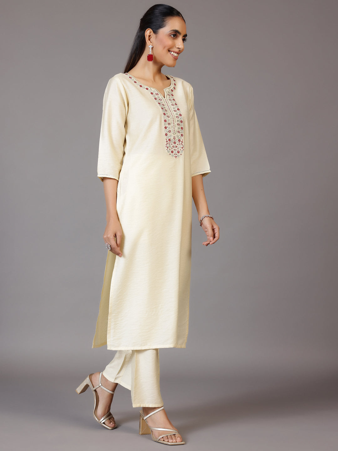 Off White Yoke Design Silk Blend Straight Kurta With Trousers & Dupatta