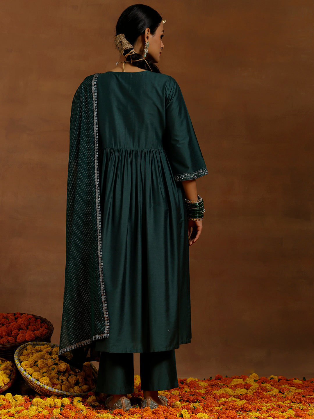 Green Solid Silk Blend A-Line Kurta With Trousers & Dupatta