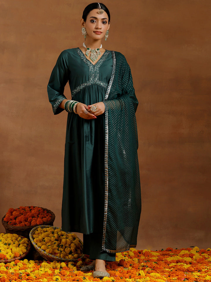 Green Solid Silk Blend A-Line Kurta With Trousers & Dupatta