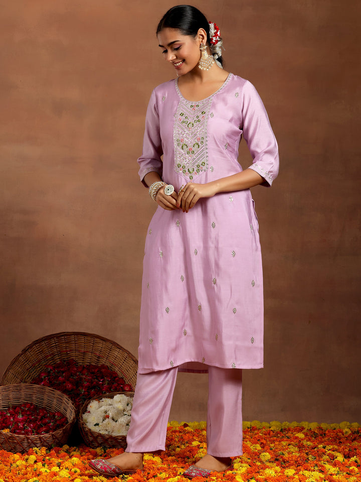 Lilac Embroidered Silk Blend Straight Suit With Dupatta