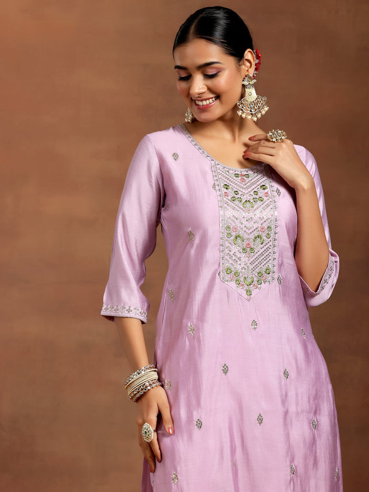 Lilac Embroidered Silk Blend Straight Suit With Dupatta