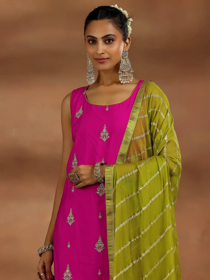 Pink Embroidered Silk Blend Straight Suit With Dupatta