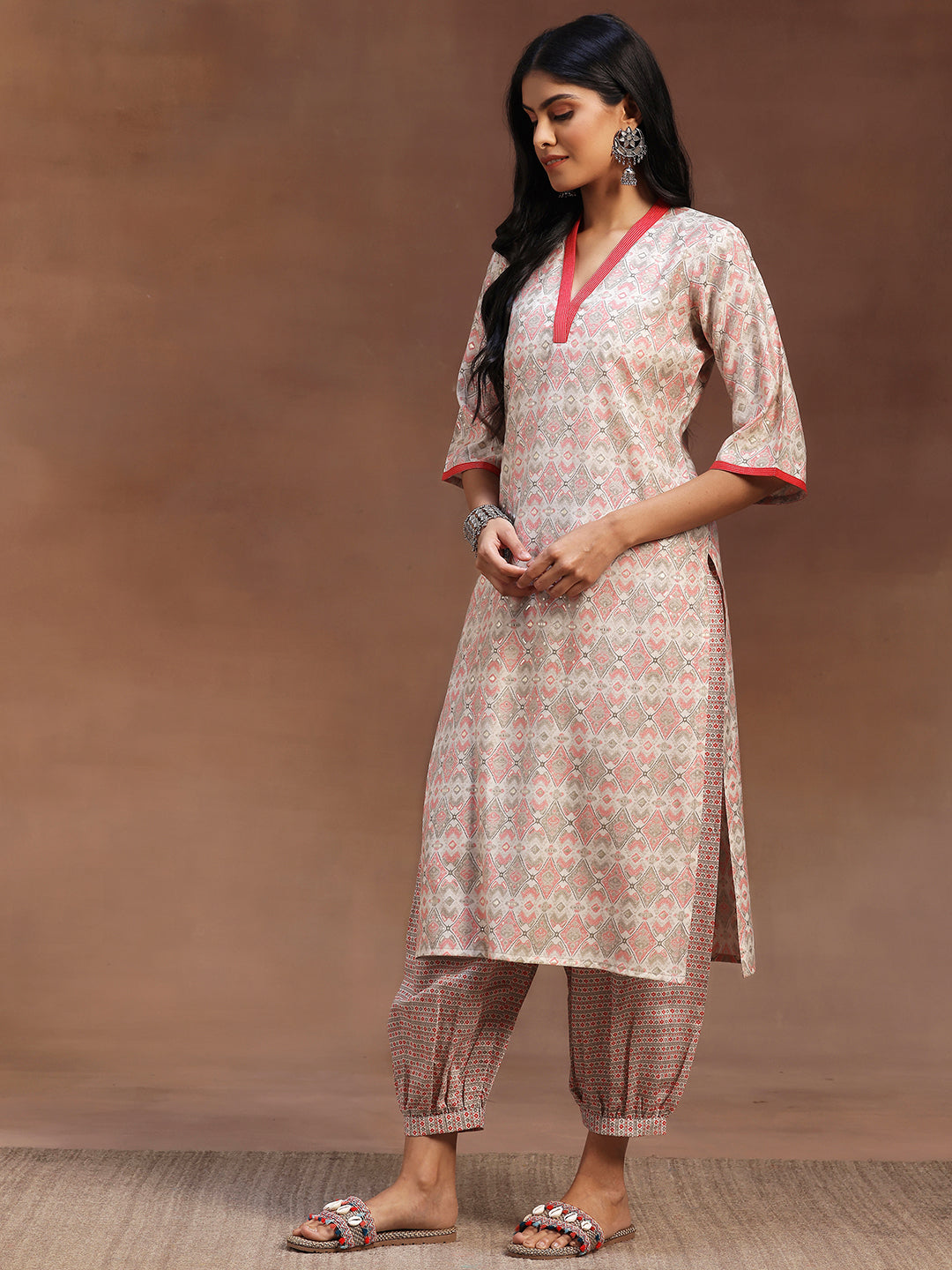 Pink Printed Silk Blend Straight Suit With Dupatta