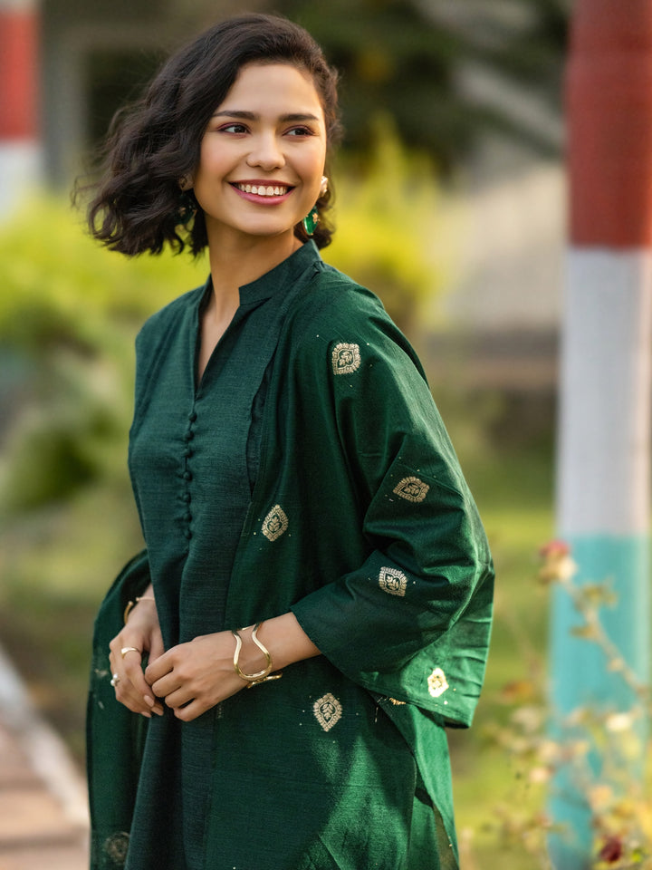 Green Solid Cotton Blend Straight Suit With Dupatta