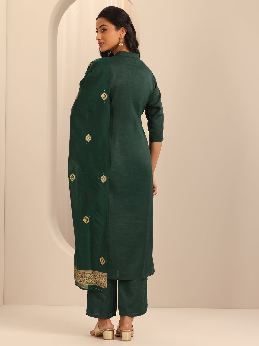 Green Solid Cotton Blend Straight Suit With Dupatta