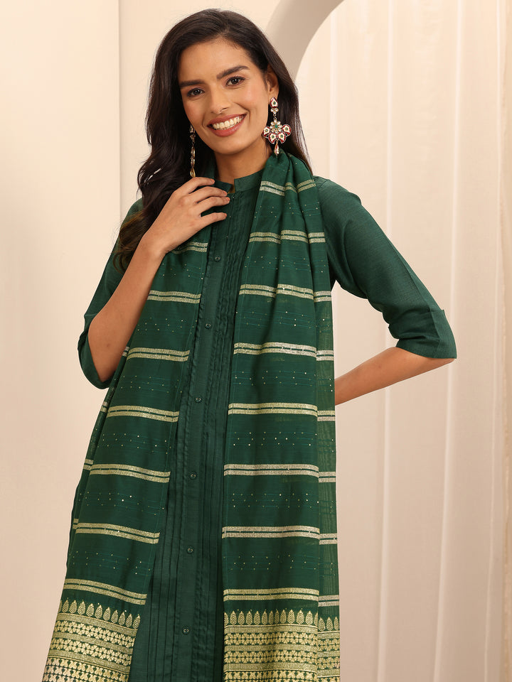 Green Solid Cotton Blend Straight Suit With Dupatta