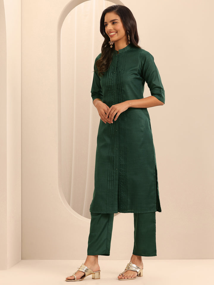 Green Solid Cotton Blend Straight Suit With Dupatta