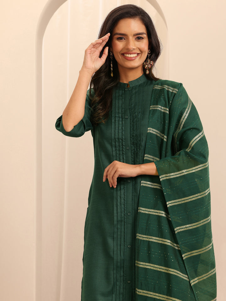 Green Solid Cotton Blend Straight Suit With Dupatta