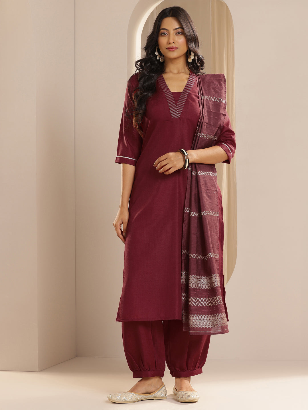 Maroon Solid Cotton Blend Straight Suit With Dupatta