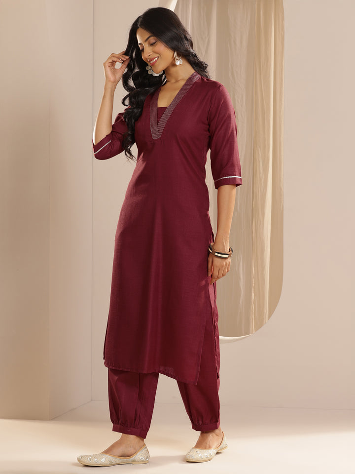 Maroon Solid Cotton Blend Straight Suit With Dupatta