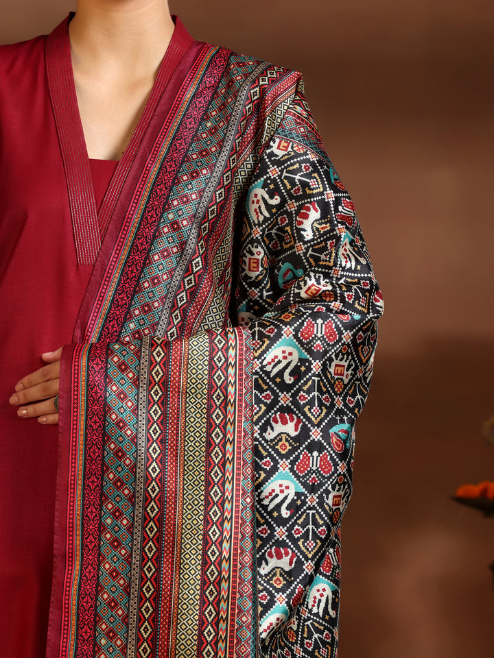 Maroon Solid Cotton Blend Straight Suit With Dupatta