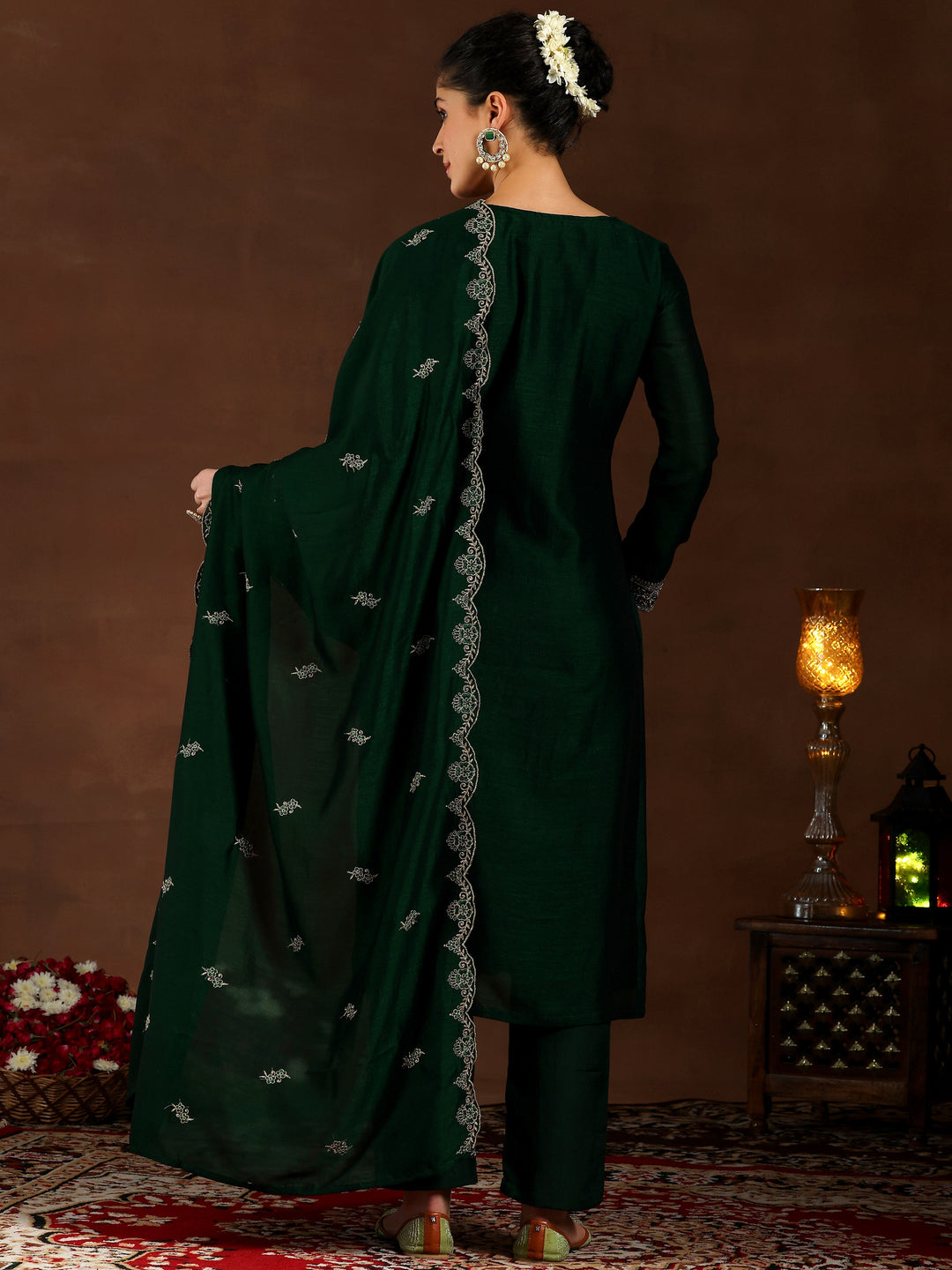 Green Embroidered Silk Blend Straight Suit With Dupatta
