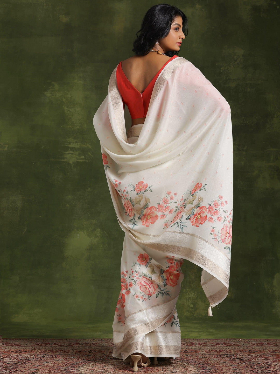 Off White Printed Silk Blend Saree With Unstitched Blouse Piece - Libas