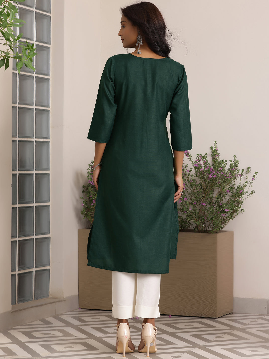 Green Solid Cotton Blend Straight Kurta