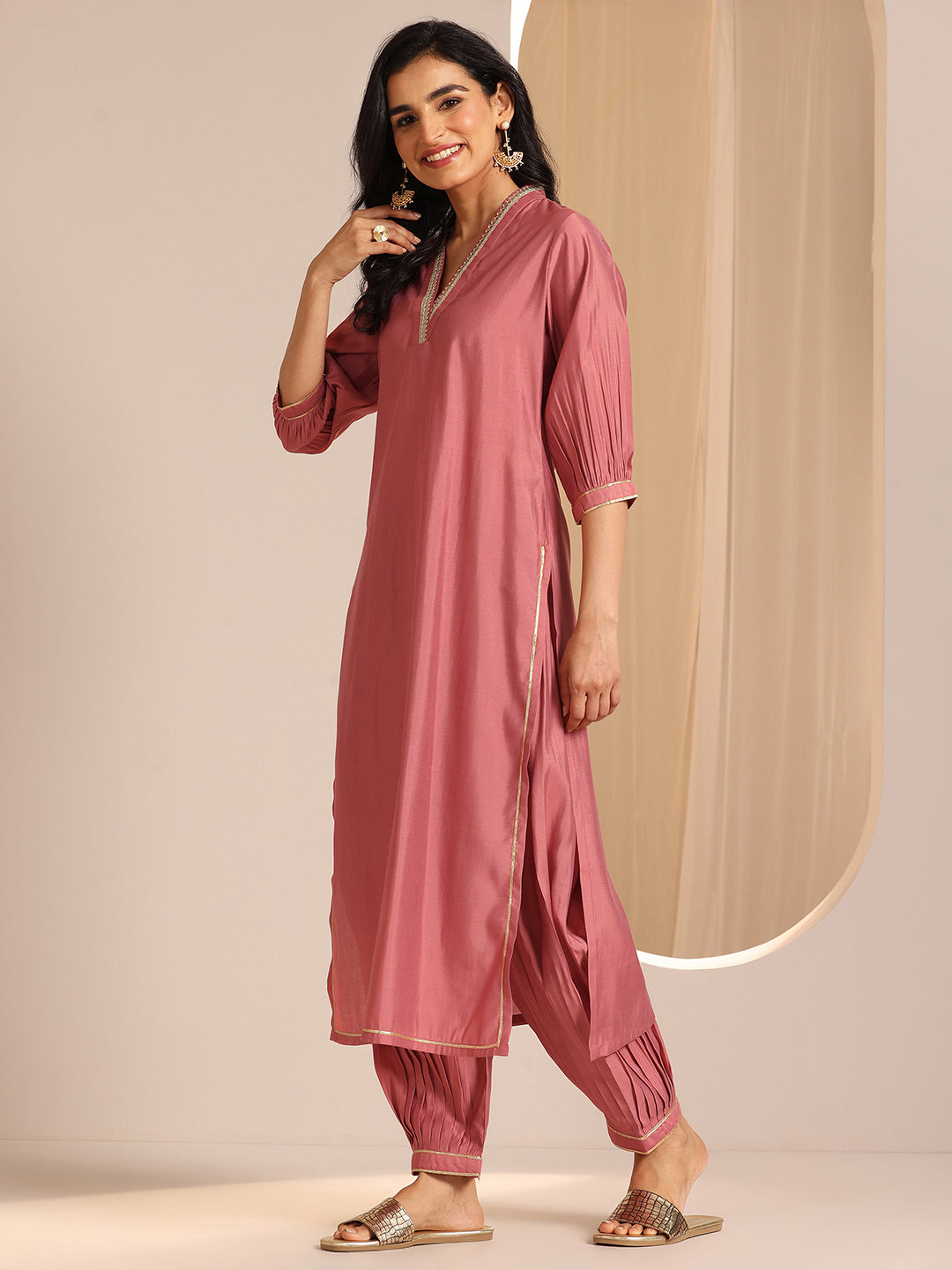 Peach Solid Silk Blend Straight Suit Set With Dupatta