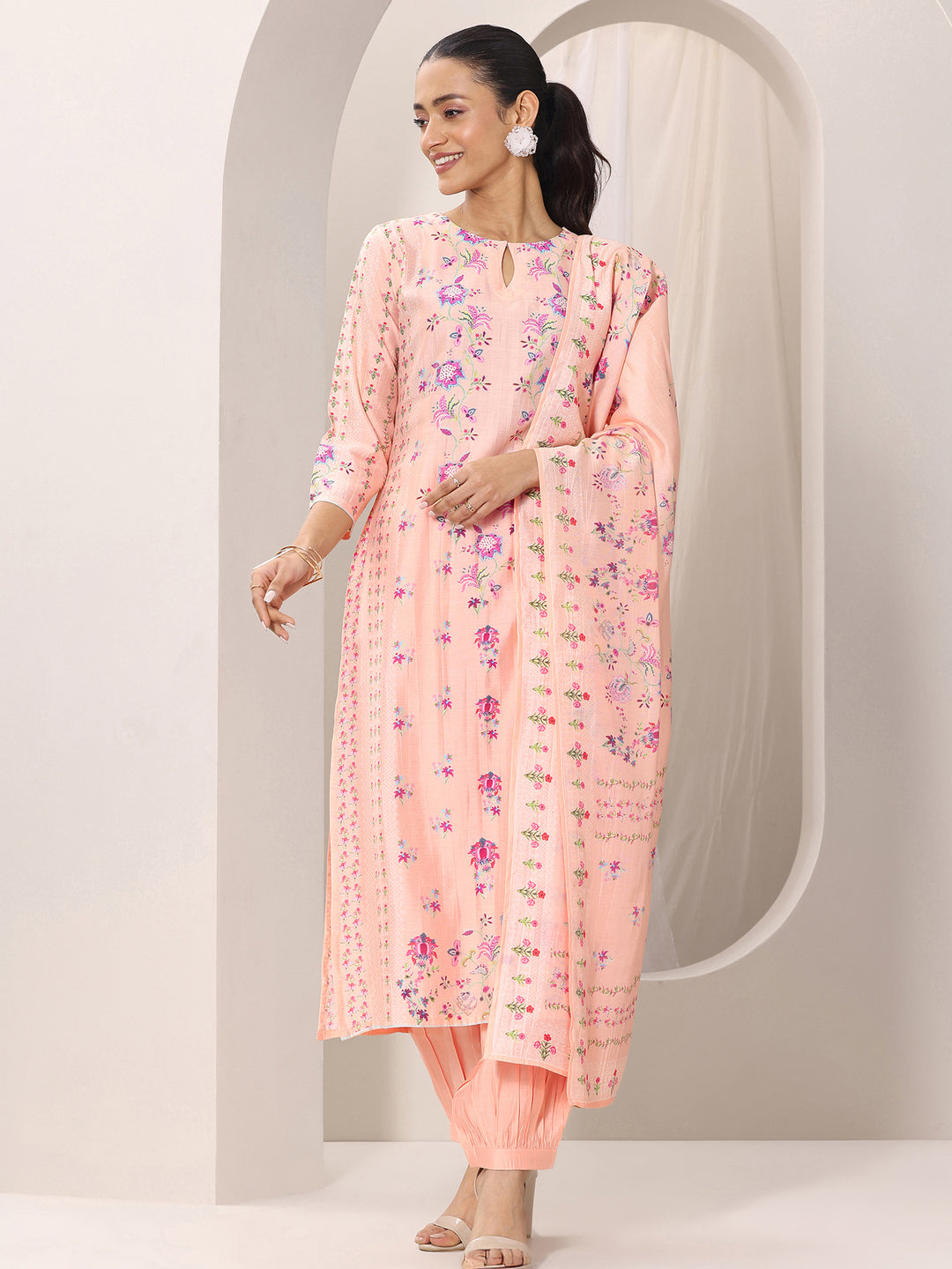 Peach Printed Silk Blend Straight Suit Set With Dupatta