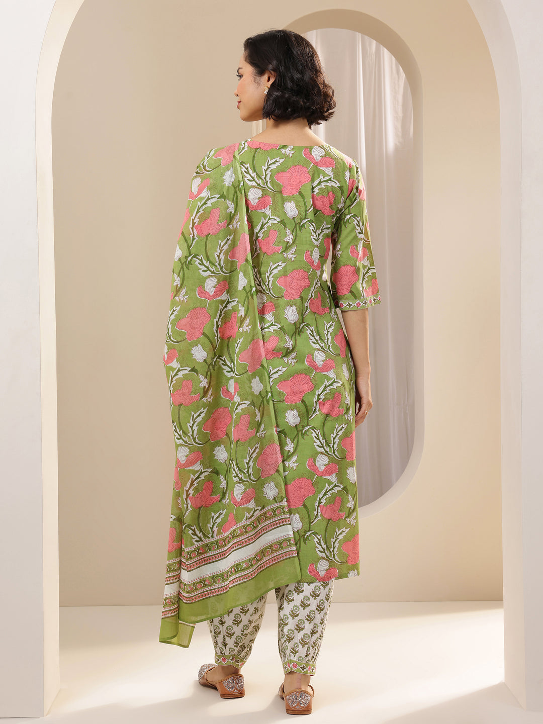 Green Printed Cotton Straight Suit Sets With Dupatta