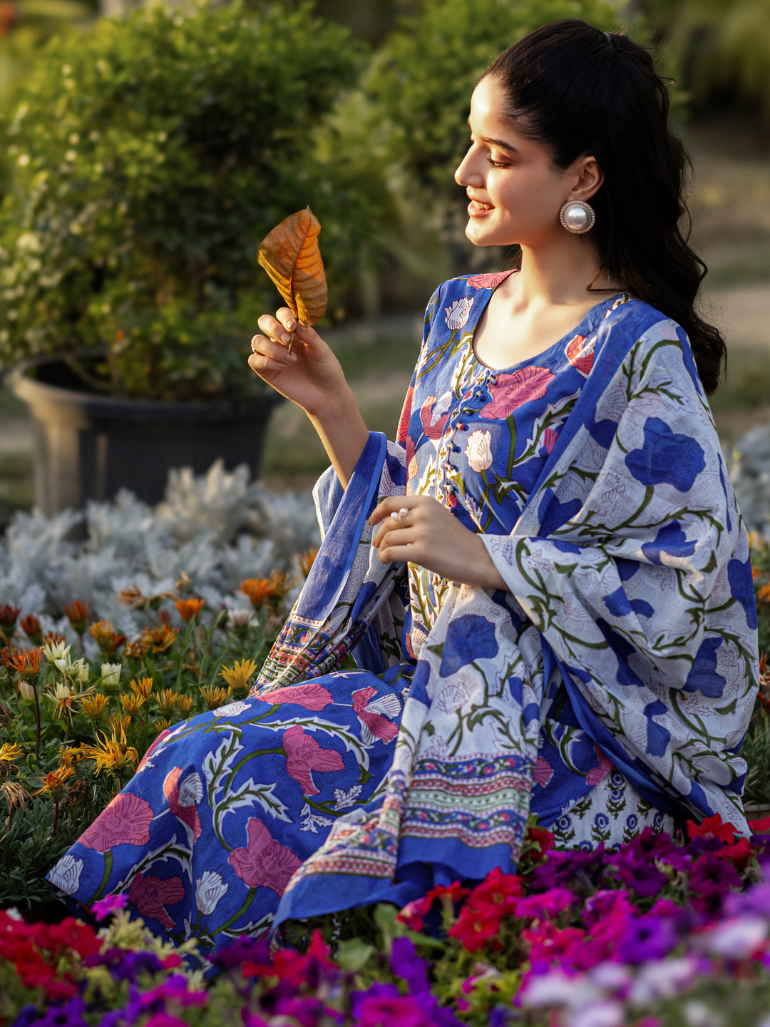 Blue Printed Cotton Straight Suit Sets With Dupatta