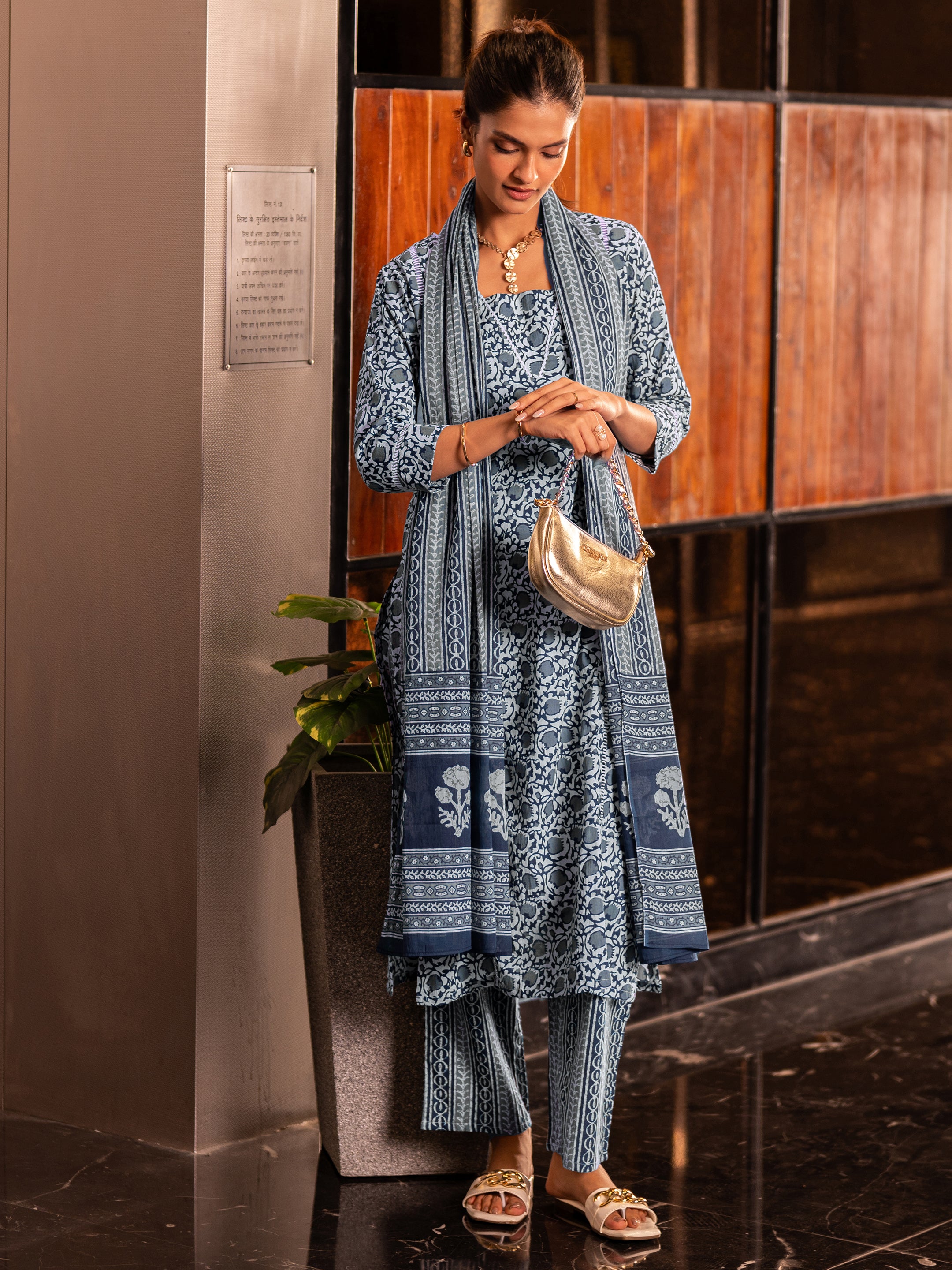 Green Embroidered Cotton Straight Suit Set With Dupatta