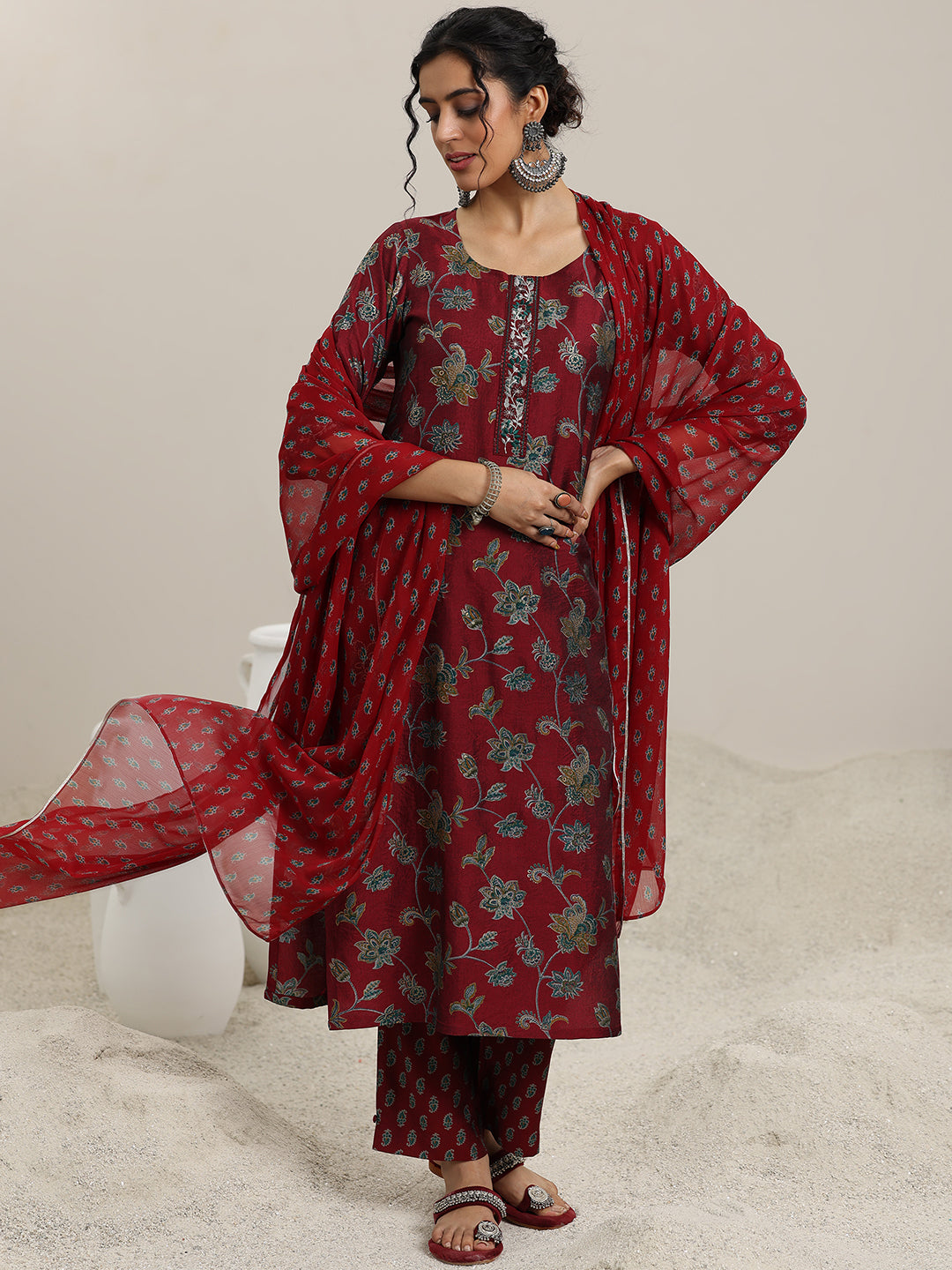 Maroon Printed Silk Blend Straight  Suits With Dupatta