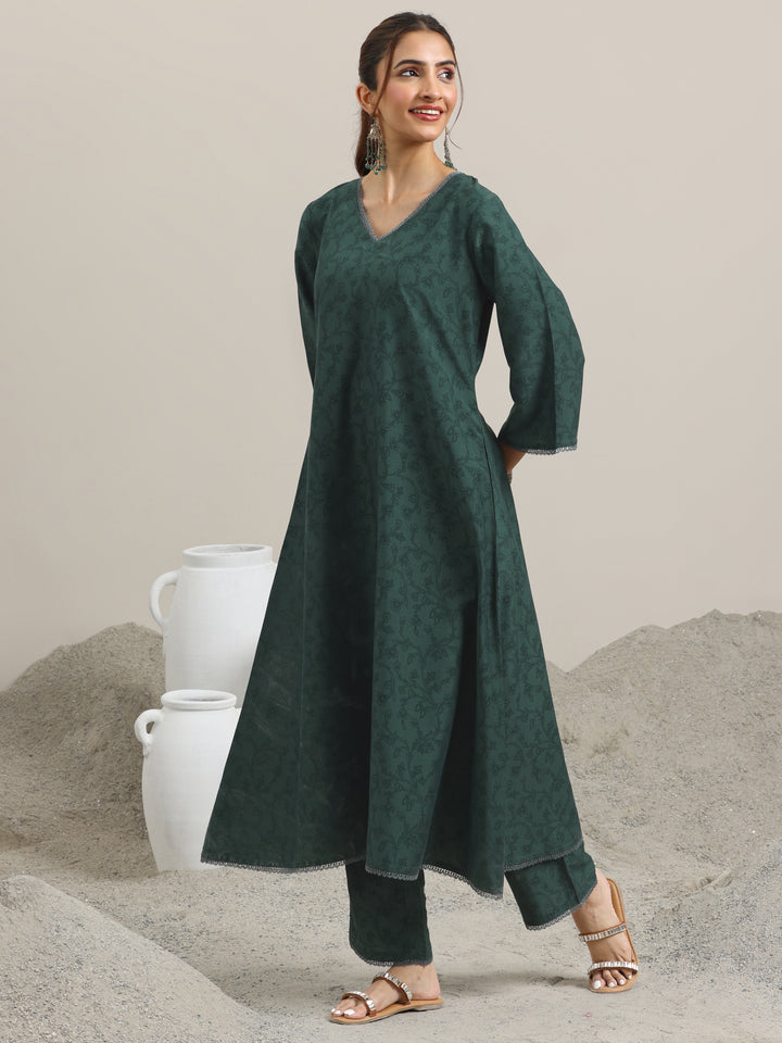 Green Printed Silk Blend A-Line Kurta With Trousers & Dupatta