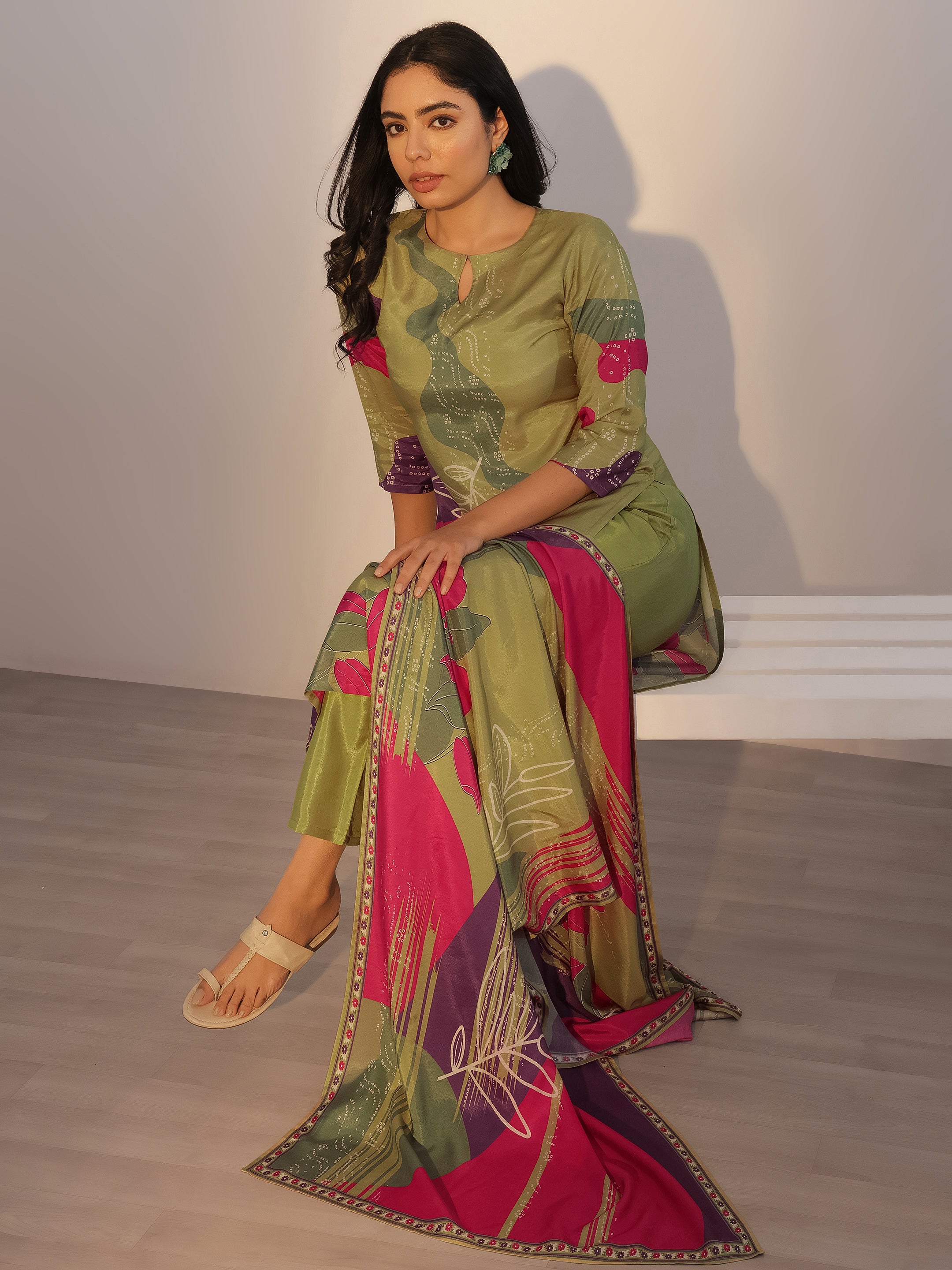Green Printed Silk Blend Straight Suit Set With Dupatta