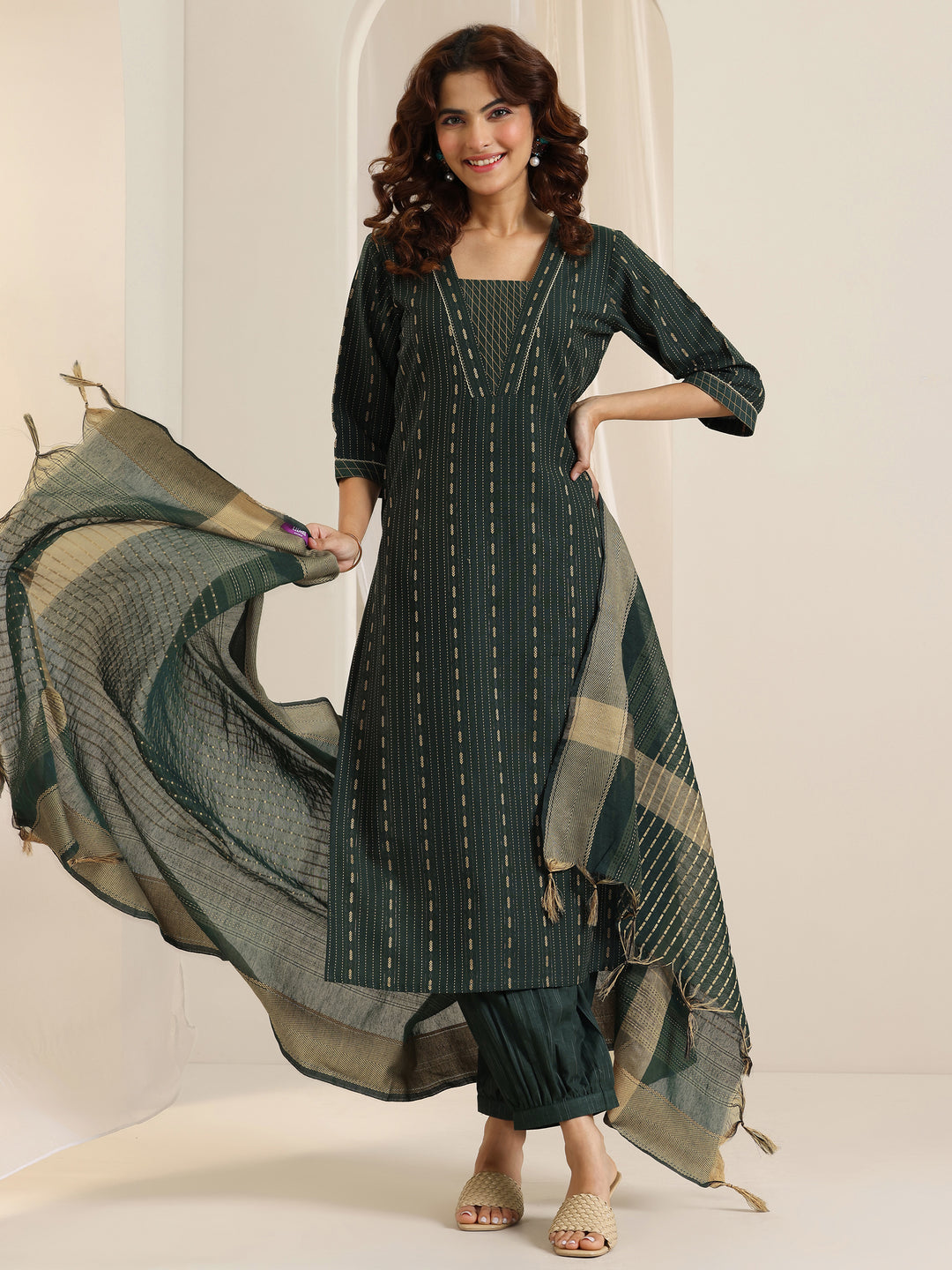 Green Woven Design Cotton Blend Straight Suit Set With Dupatta