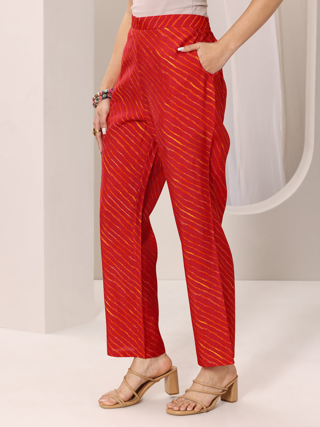 Red Bandhani Silk Blend Straight Suit Set With Dupatta