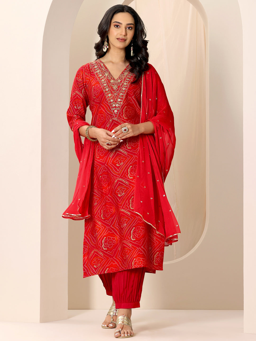 Red Bandhani Printed Silk Blend Straight Suit Set With Dupatta