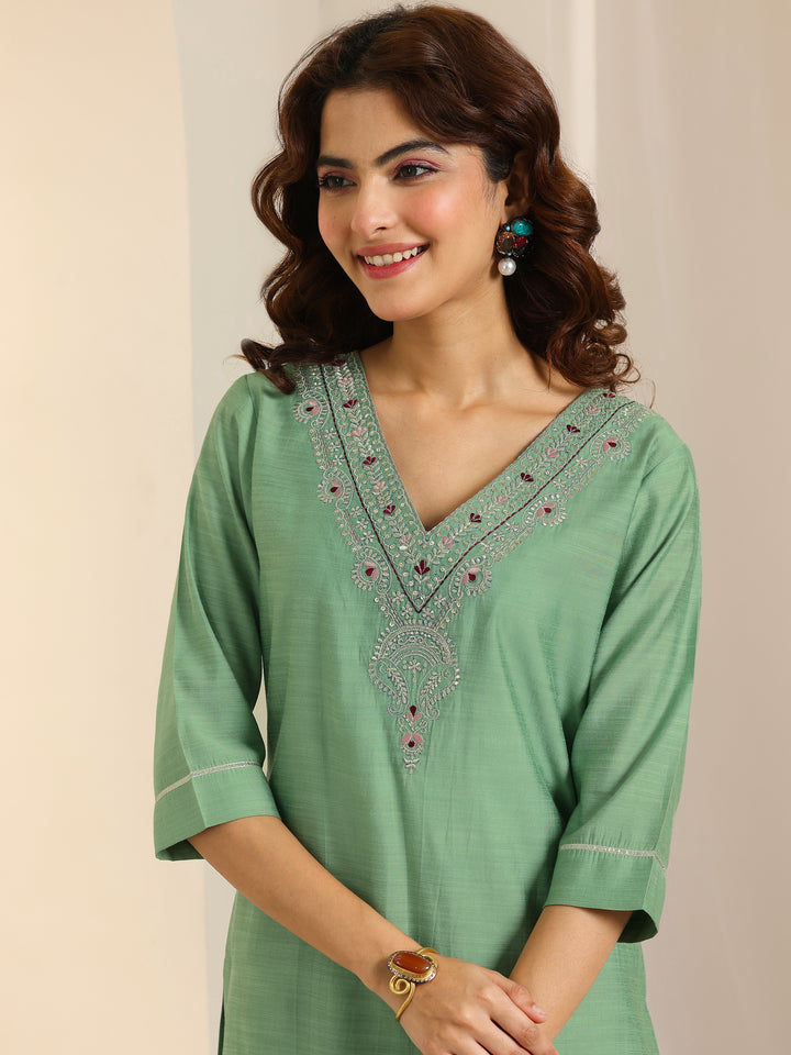 Green Yoke Design Silk Blend Straight Suit Set With Dupatta