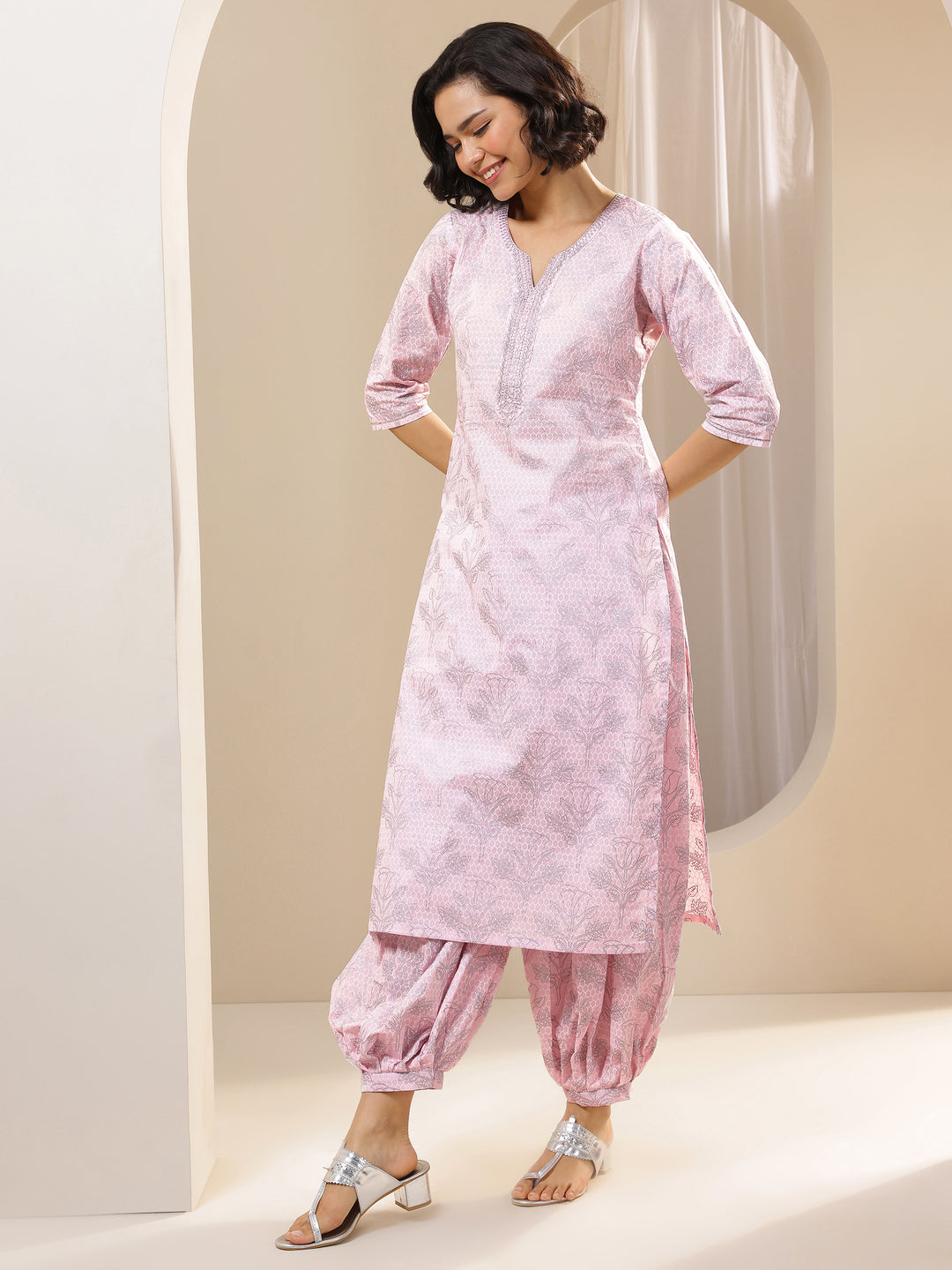 Pink Printed Cotton Straight Suit Sets With Dupatta