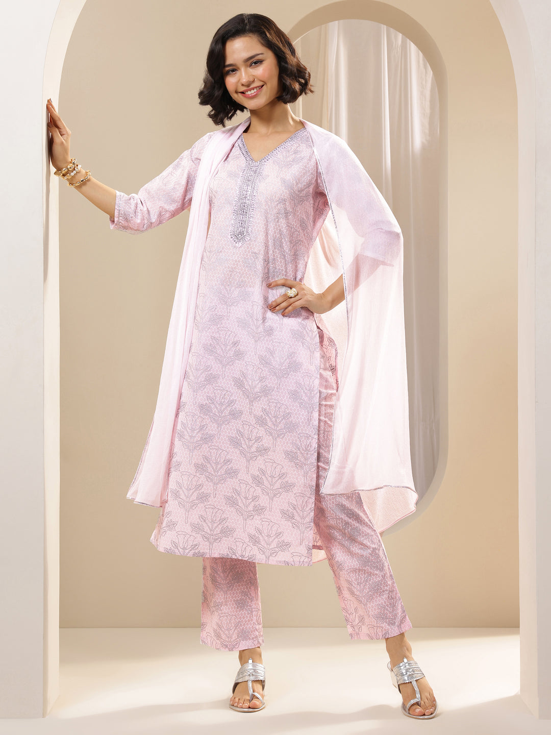 Pink Printed Cotton Straight Suit Sets With Dupatta