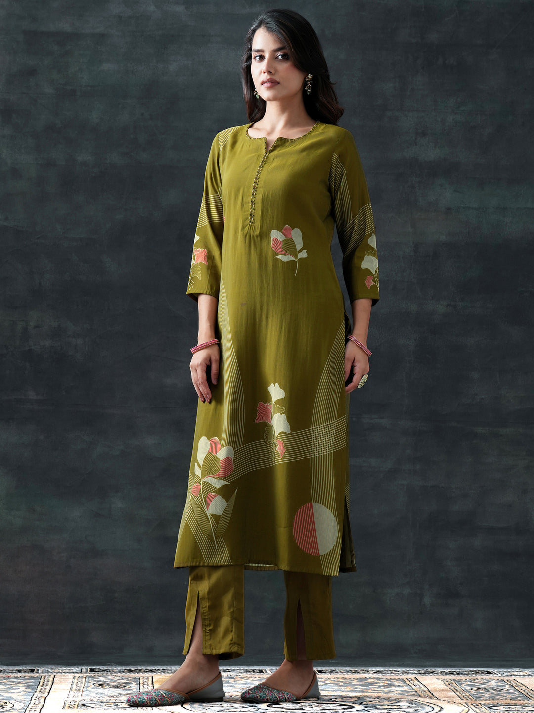 Green Printed Silk Blend Straight Suit Set With Dupatta