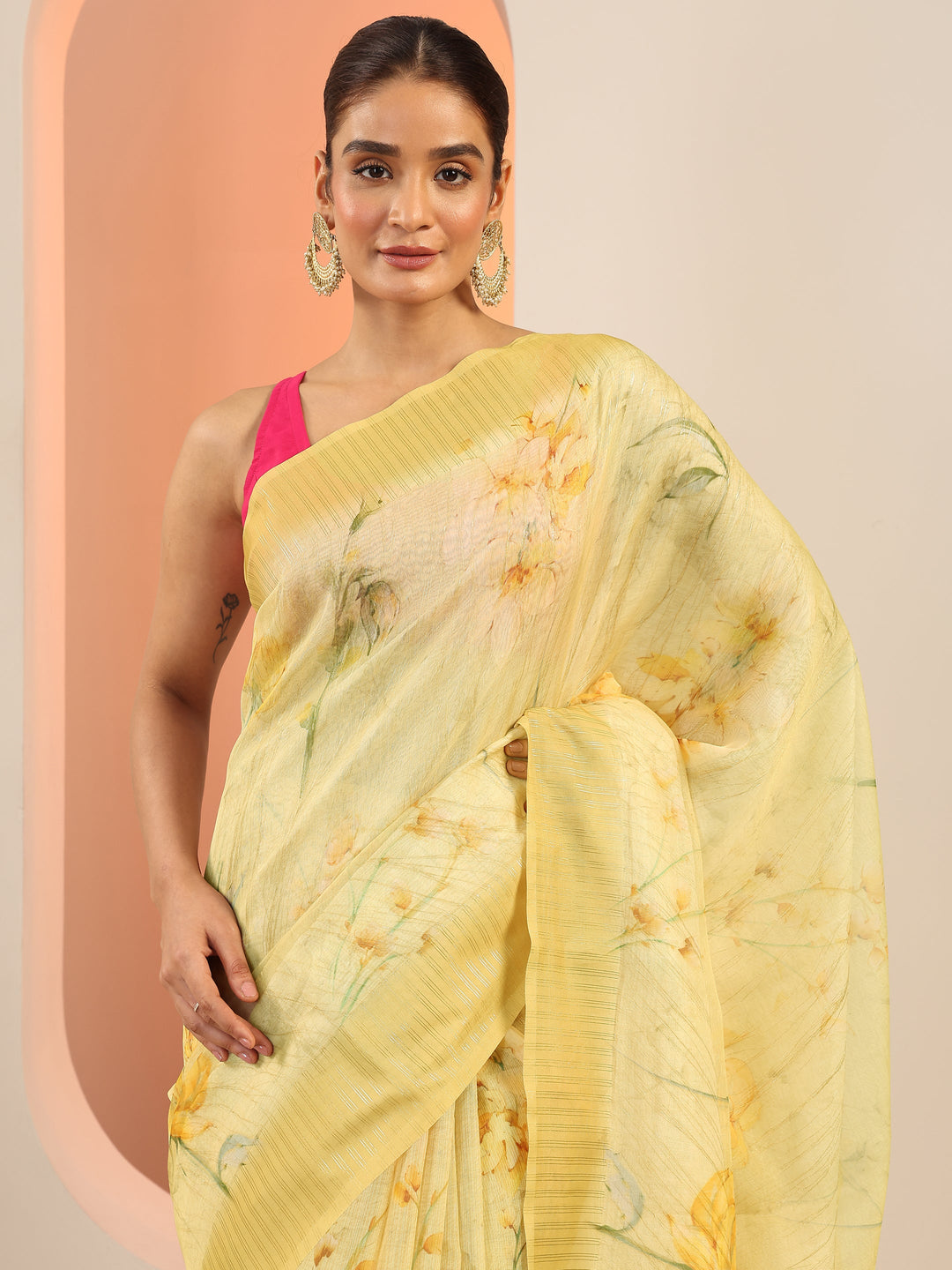 Yellow Printed Organza Saree With Unstitched Blouse Piece