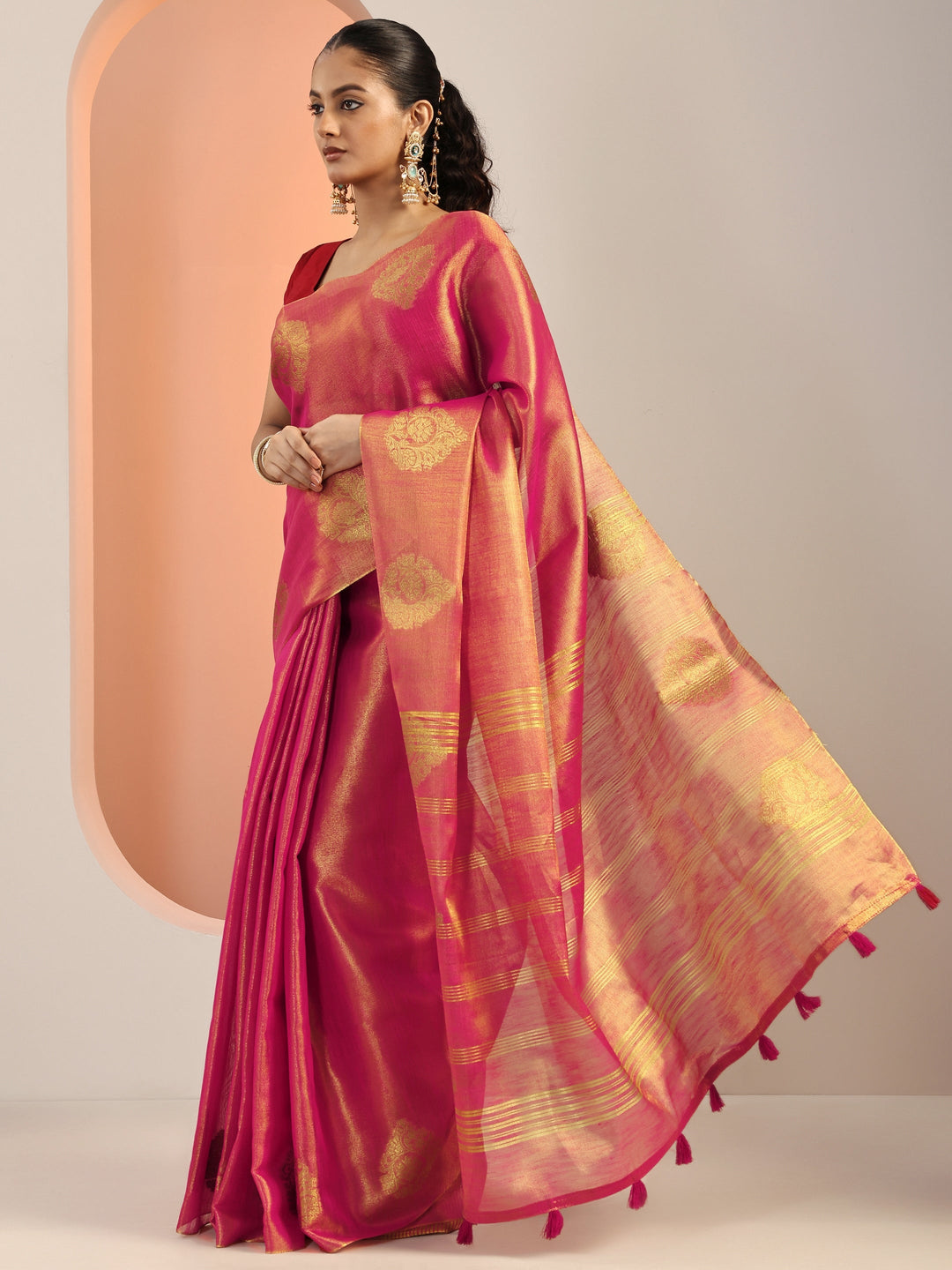 Pink Woven Silk Blend Saree With Unstitched Blouse Piece
