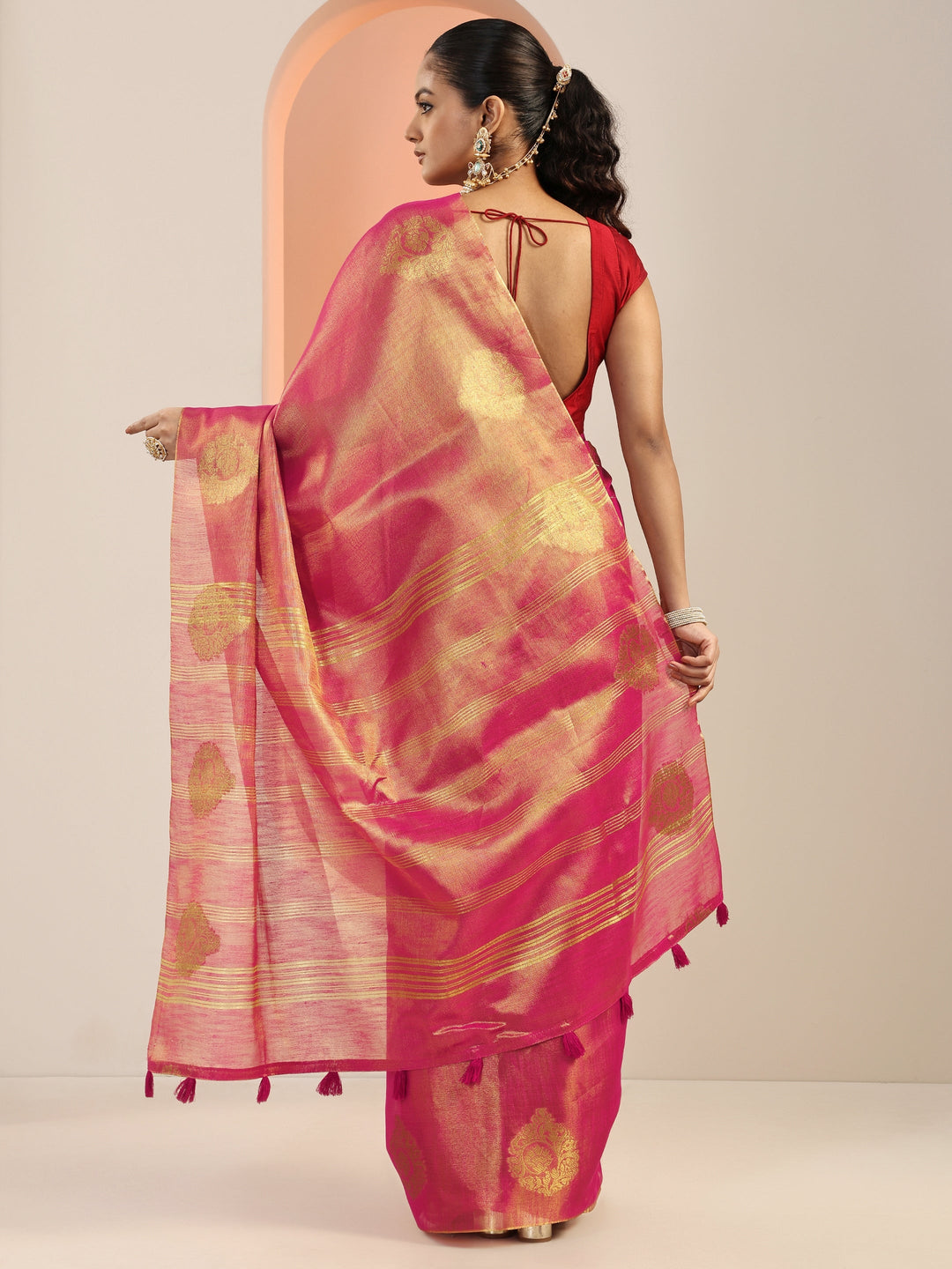 Pink Woven Silk Blend Saree With Unstitched Blouse Piece