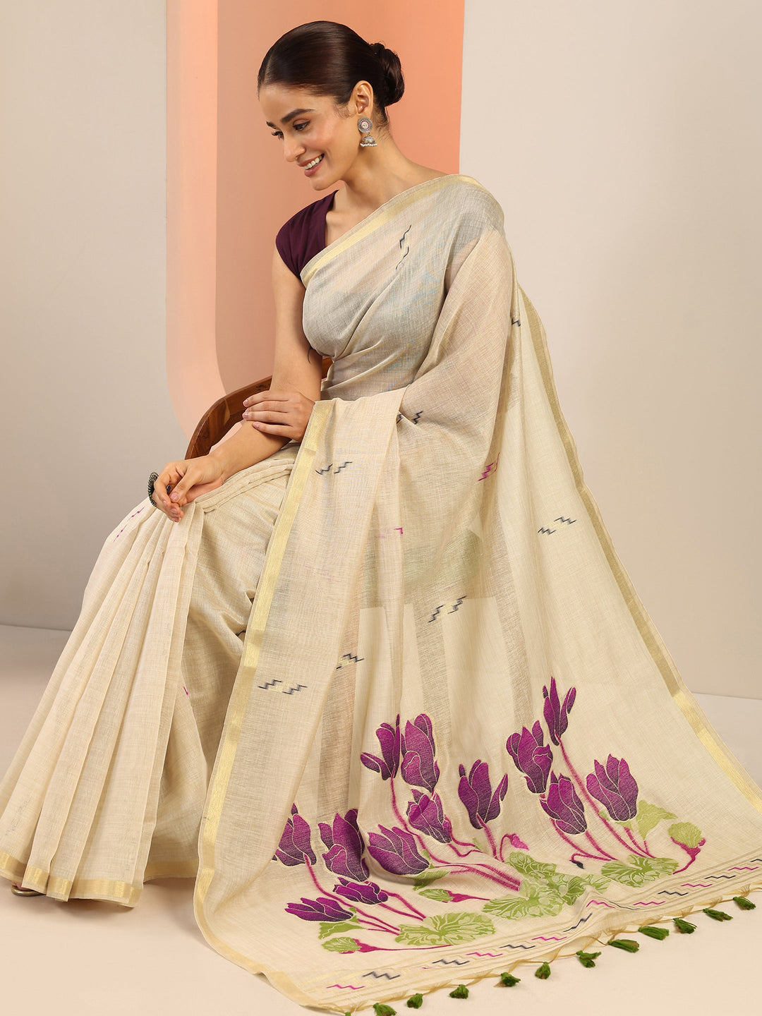 Beige Woven Design Silk Saree With Unstitched Blouse Piece