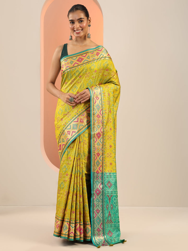 Green Woven Design Silk Saree With Unstitched Blouse Piece
