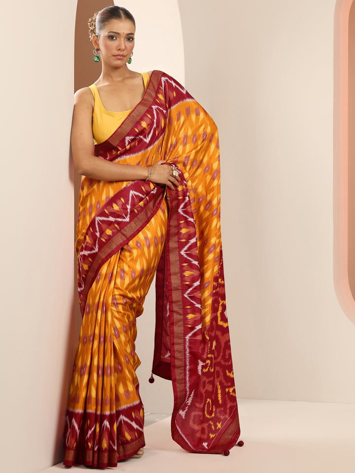 Orange Printed Silk Blend Saree With Unstitched Blouse Piece
