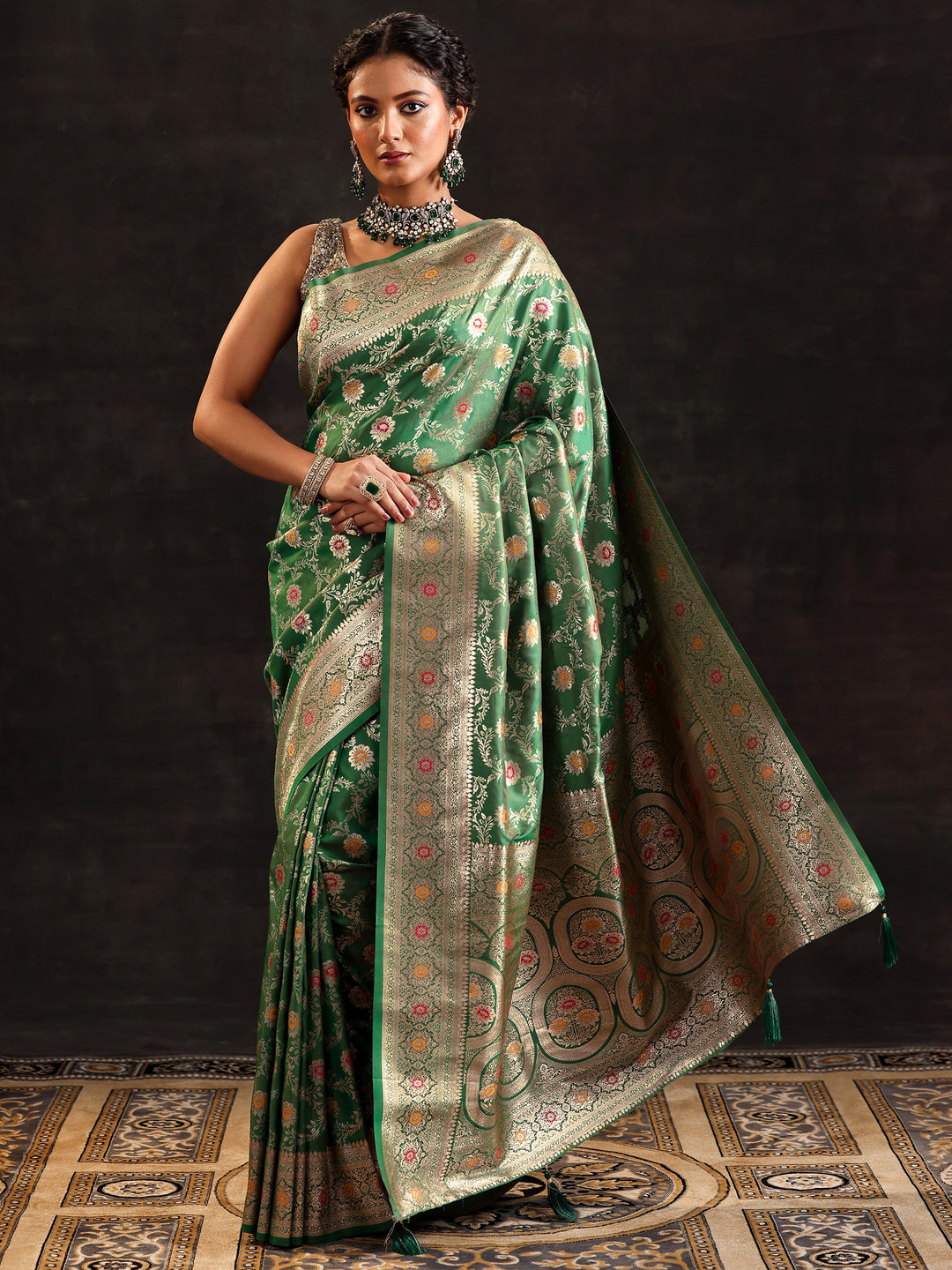 Green Woven Design Silk Blend Saree With Unstitched Blouse Piece