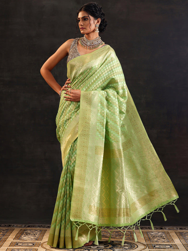 Green Woven Design Banarasi Silk Blend Saree With Unstitched Blouse Piece