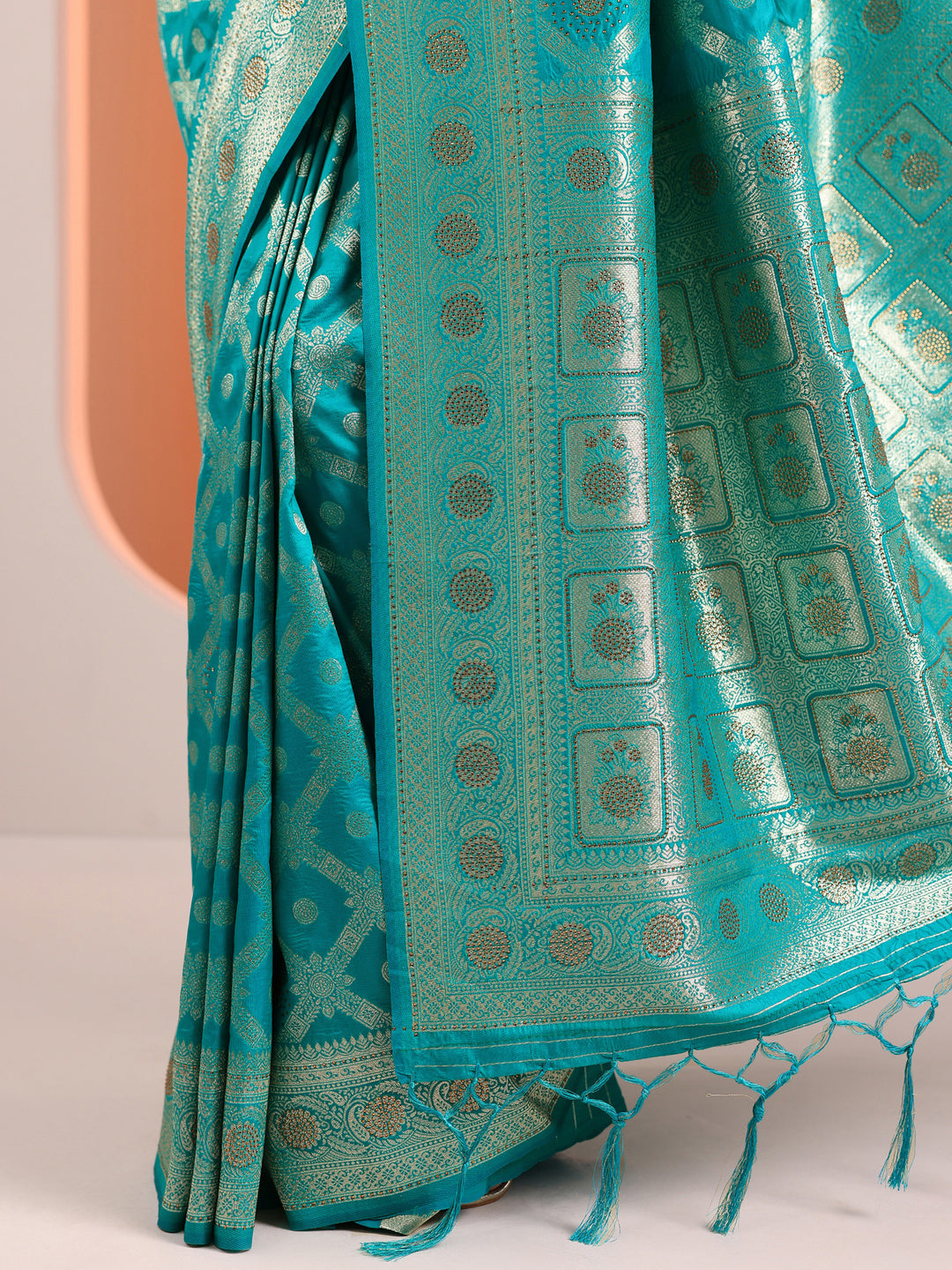 Blue Woven Design Banarasi Silk Blend Saree With Unstitched Blouse Piece