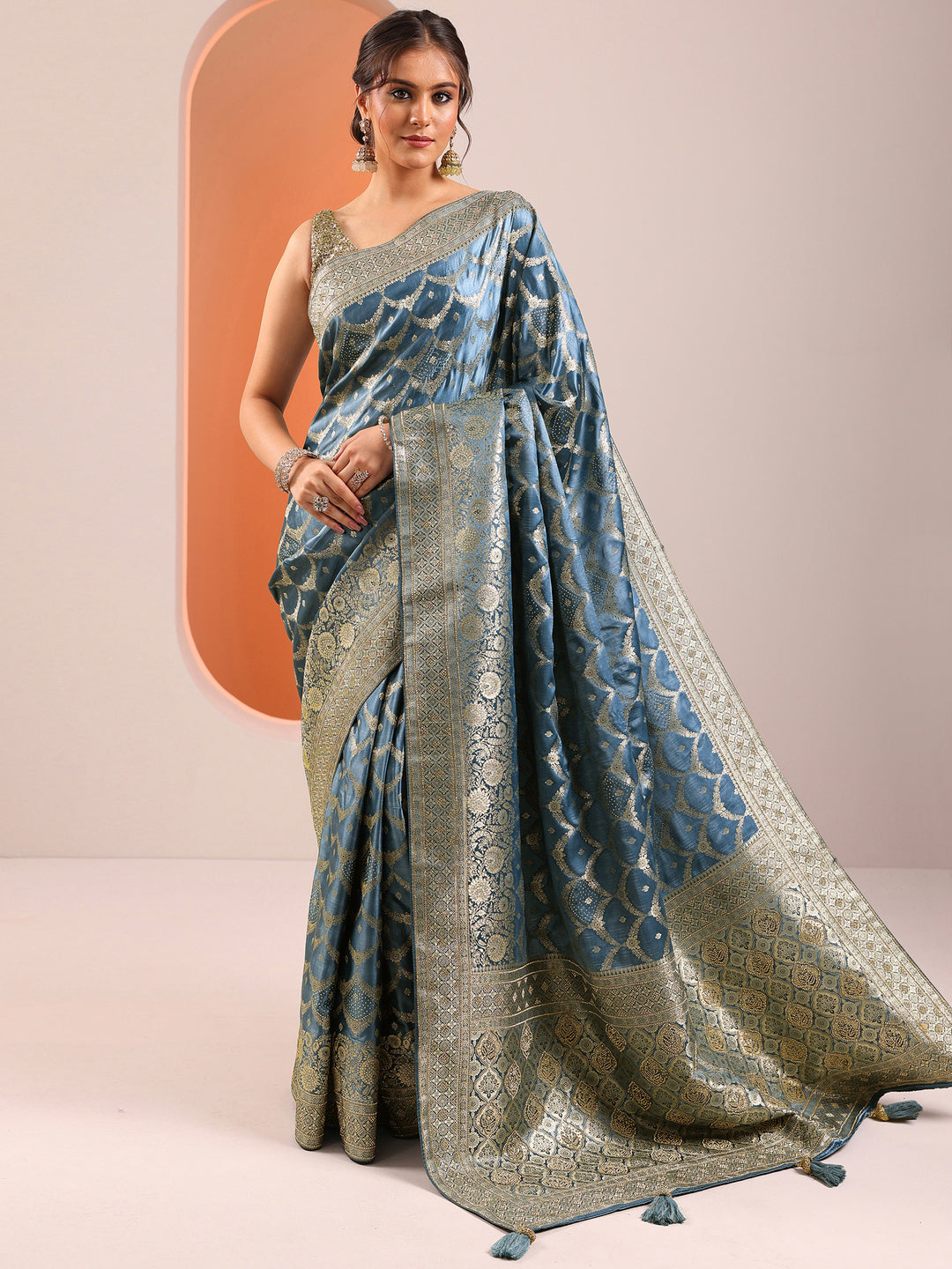 Blue Woven Design Banarasi Silk Blend Saree With Unstitched Blouse Piece