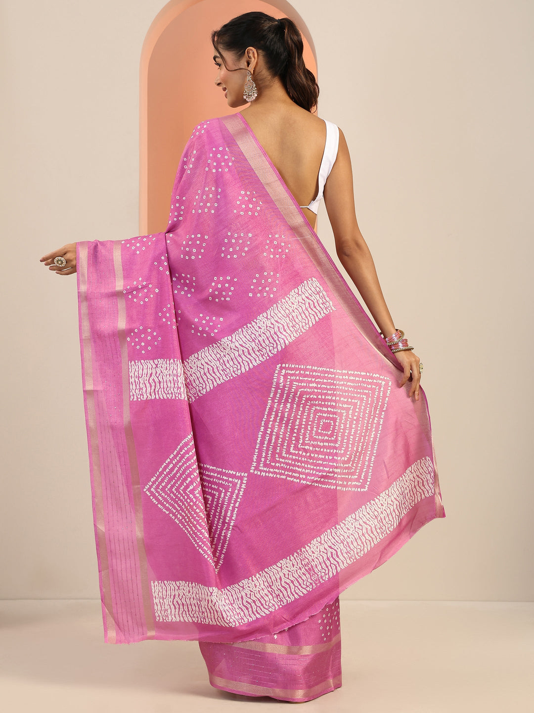 Pink Printed Silk Blend Saree With Unstitched Blouse Piece