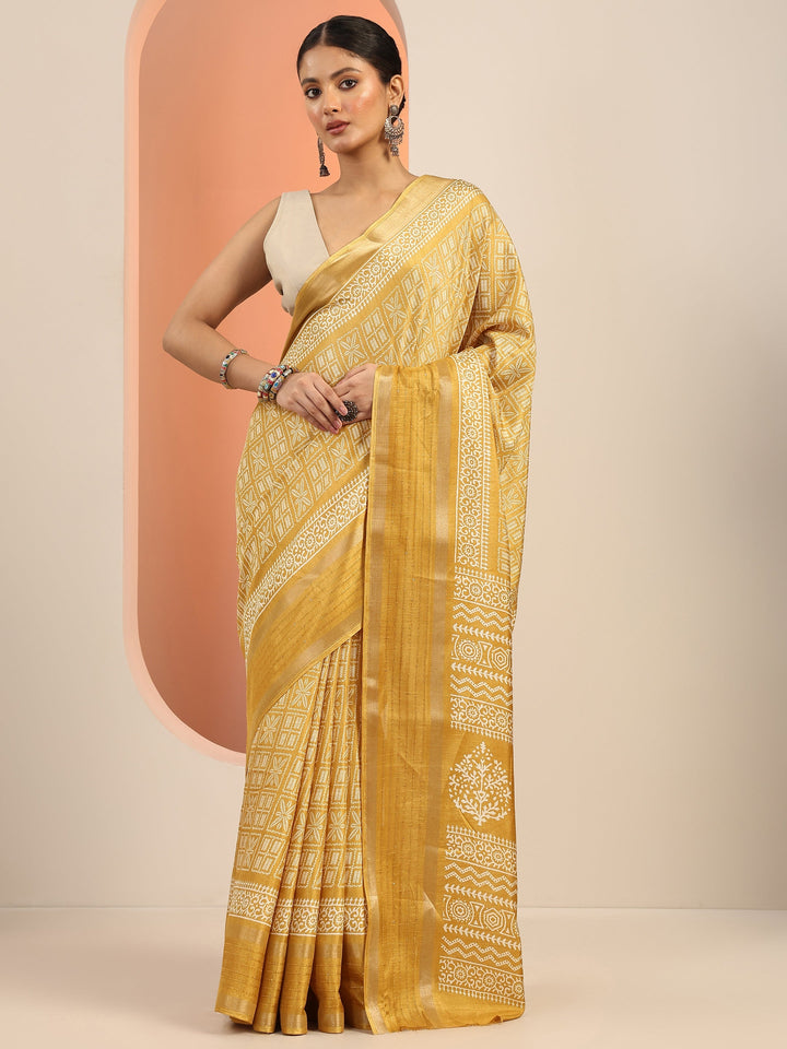 Mustard Printed Silk Blend Saree With Unstitched Blouse Piece