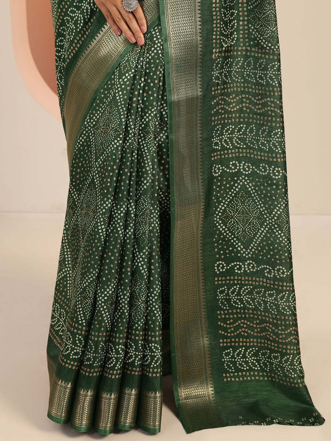 Green Printed Silk Blend Saree With Unstitched Blouse Piece
