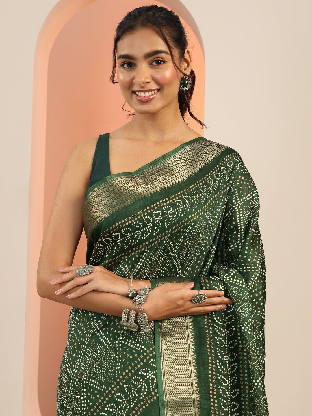 Green Printed Silk Blend Saree With Unstitched Blouse Piece