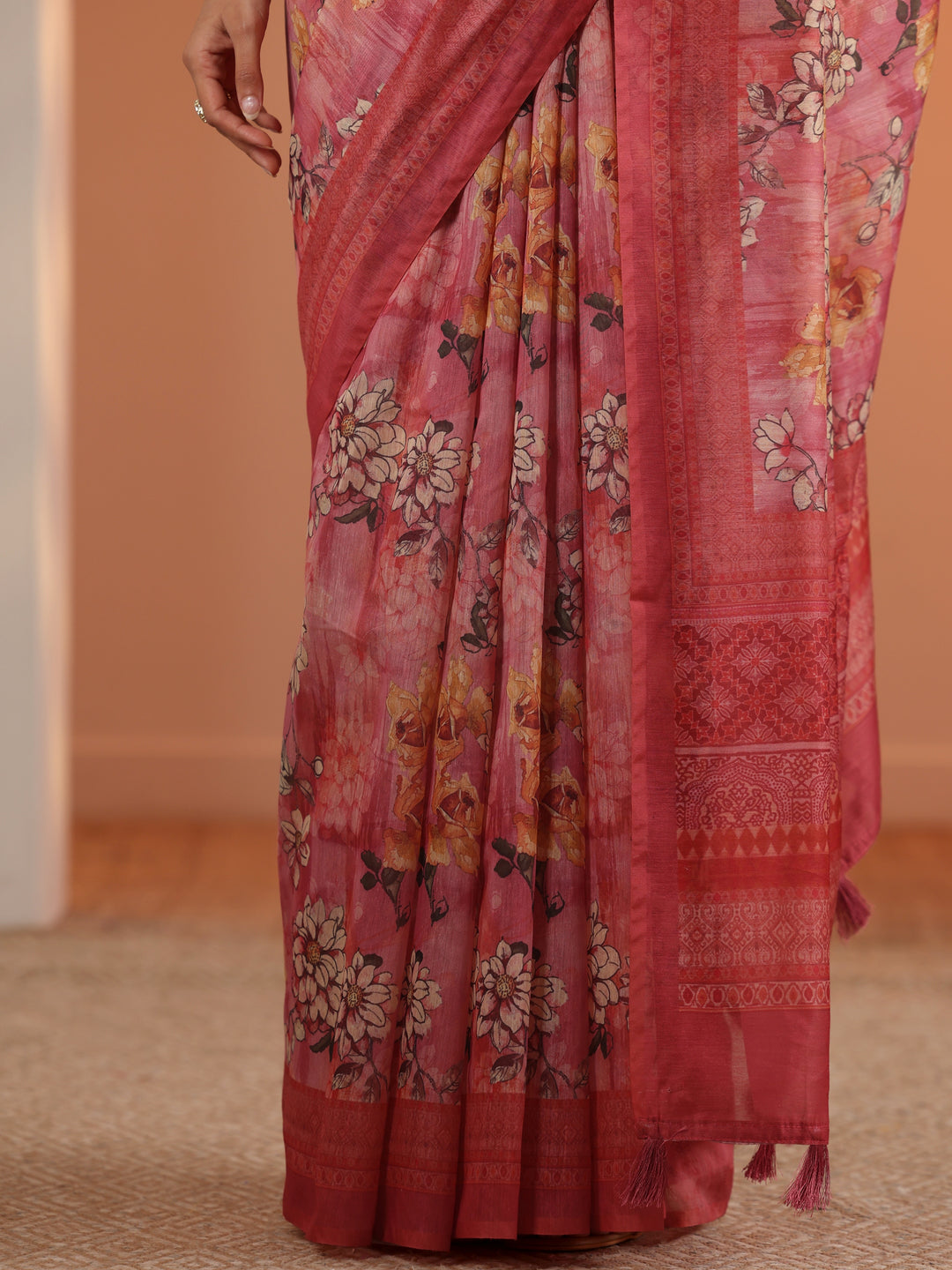Pink Printed Silk Blend Saree With Unstitched Blouse Piece